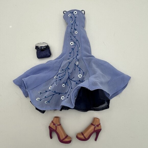 Bratz Formal Funk Yasmin Prom 2003 Blue Floral Dress Gown and Accessories - Picture 2 of 8